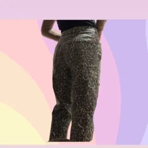 Kul tigraste farmerke