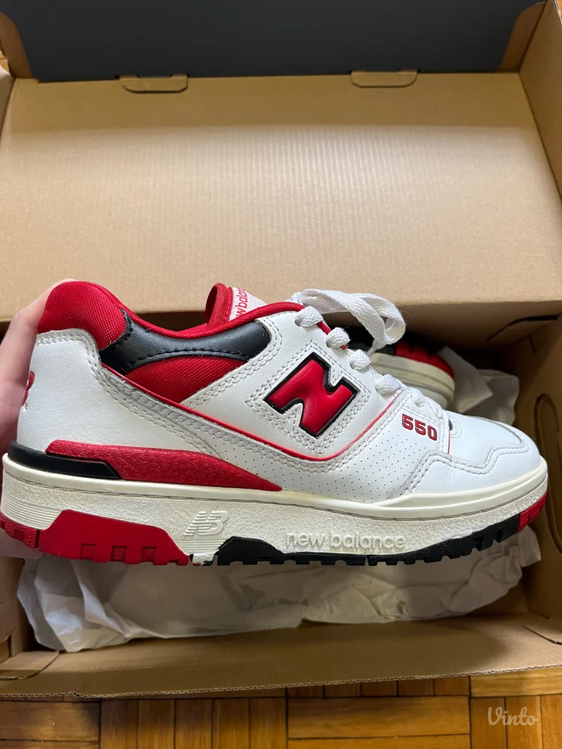 New Balance 550