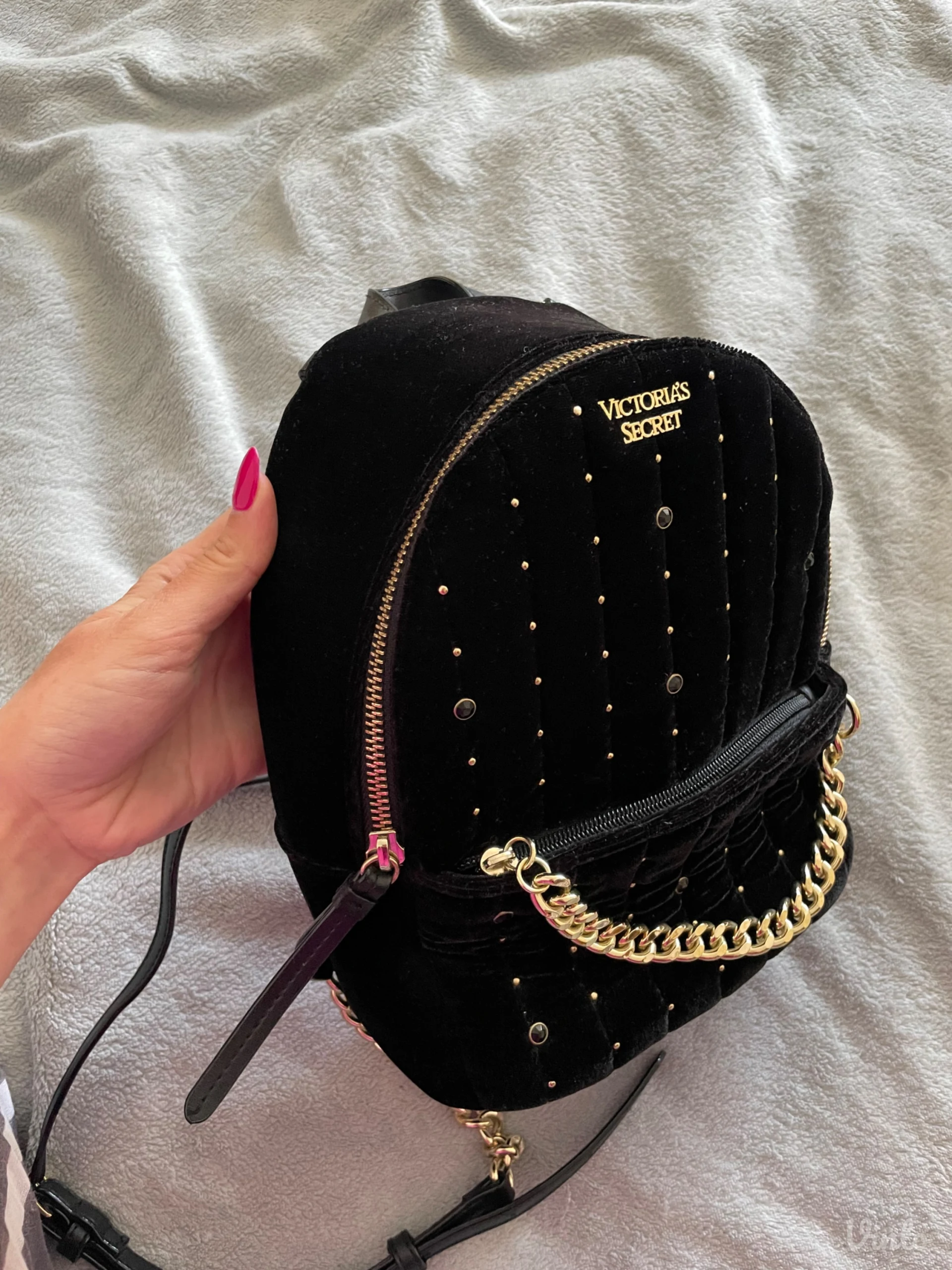 Crni Victoria’s Secret ranac