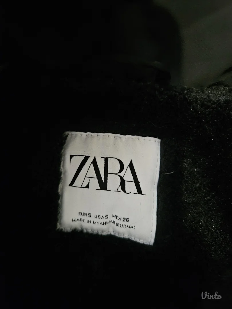 Zara ženska zimska jakna