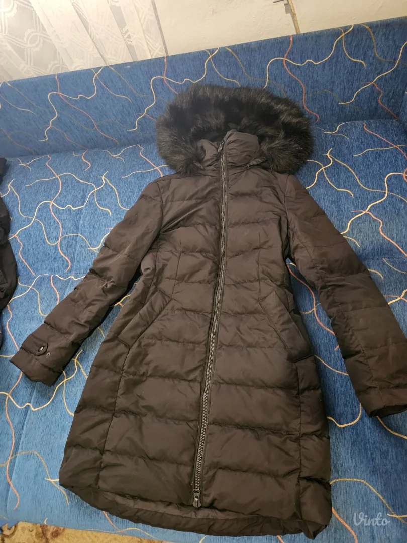 Zara ženska zimska jakna