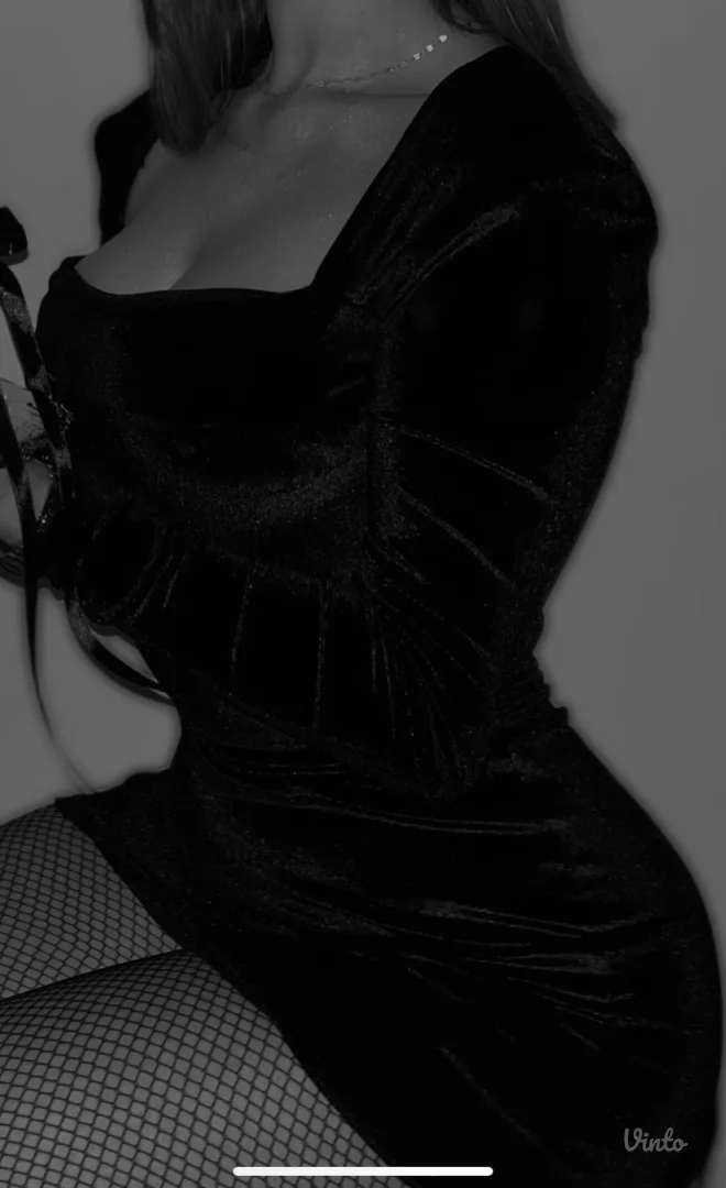 crna pliš haljina S/M