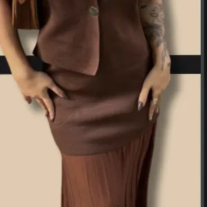 Komplet prsluk i suknja