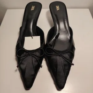 Zara papuče na štiklu - br.39