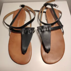 Antonella Rossi - kožne sandale - br.38