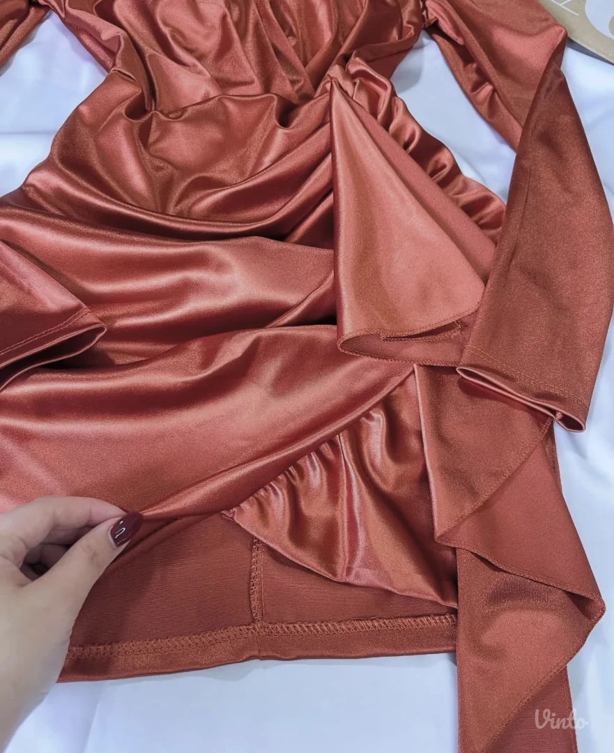 Saten svila haljina jednom nošena XS/S