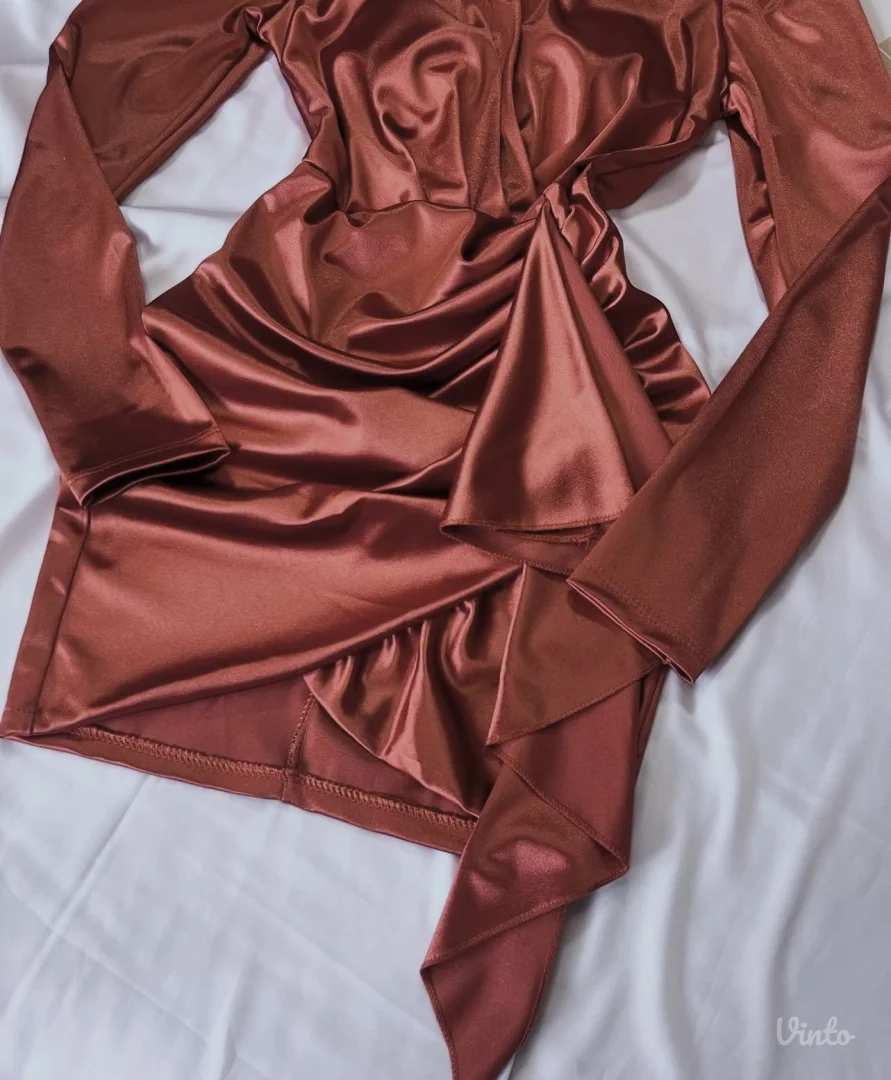 Saten svila haljina jednom nošena XS/S