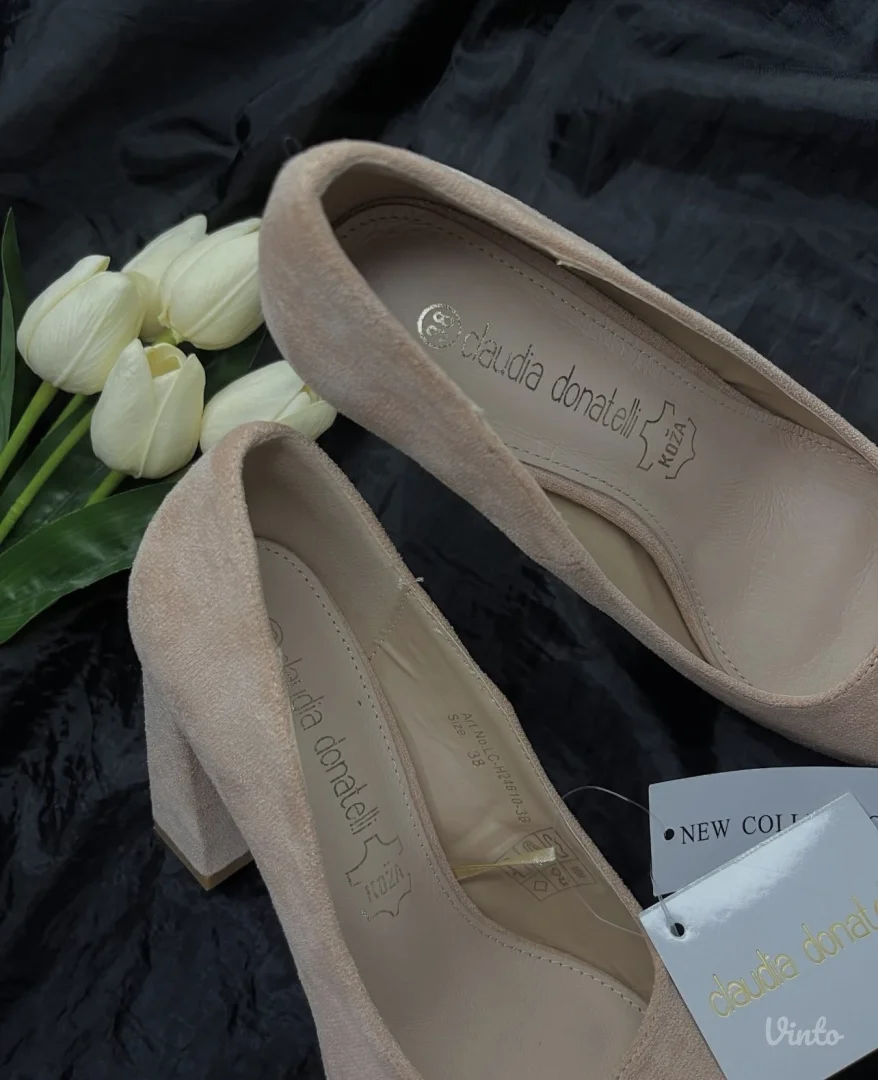 NOVE SA ETIKETOM Metro salonke