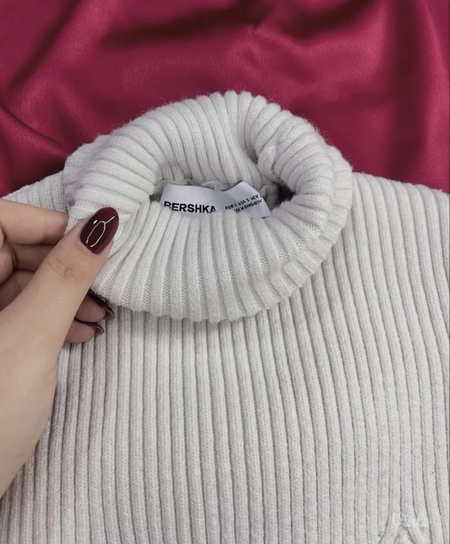 NOVO Bershka krop rolka od XS do M