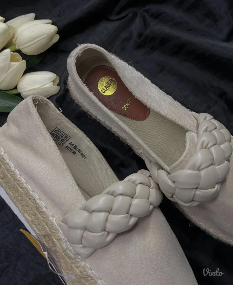 NOVO SA ETIKETOM Metro espadrile