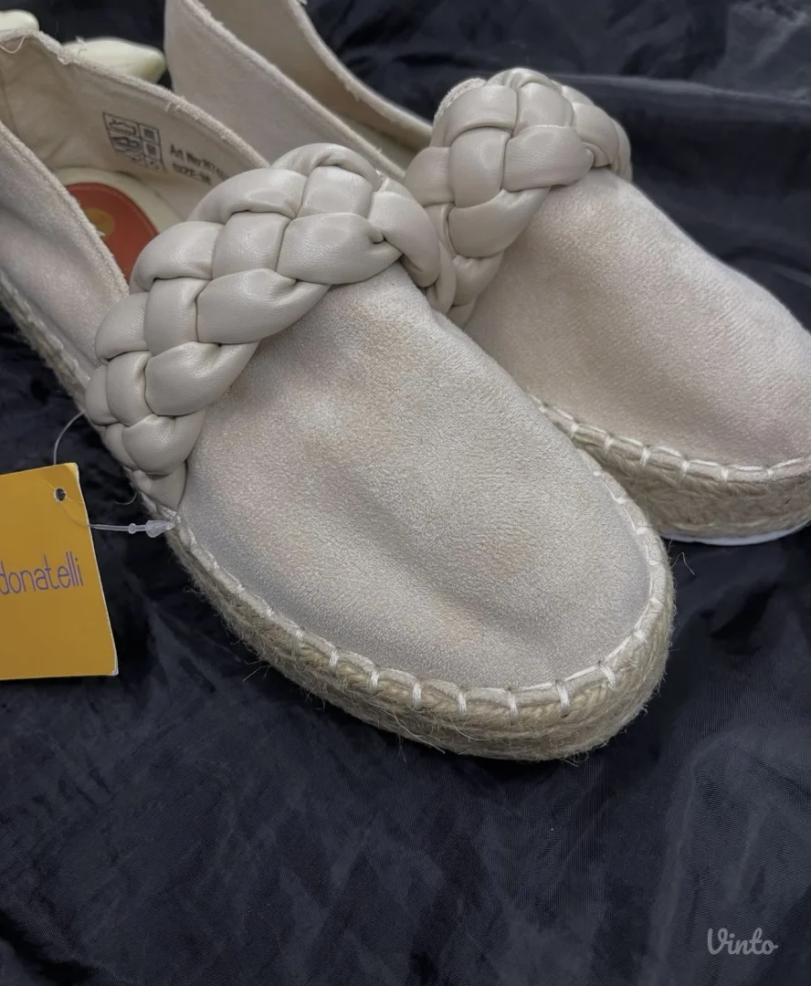 NOVO SA ETIKETOM Metro espadrile