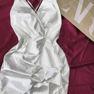 Saten svila haljina jednom nošena XS/S