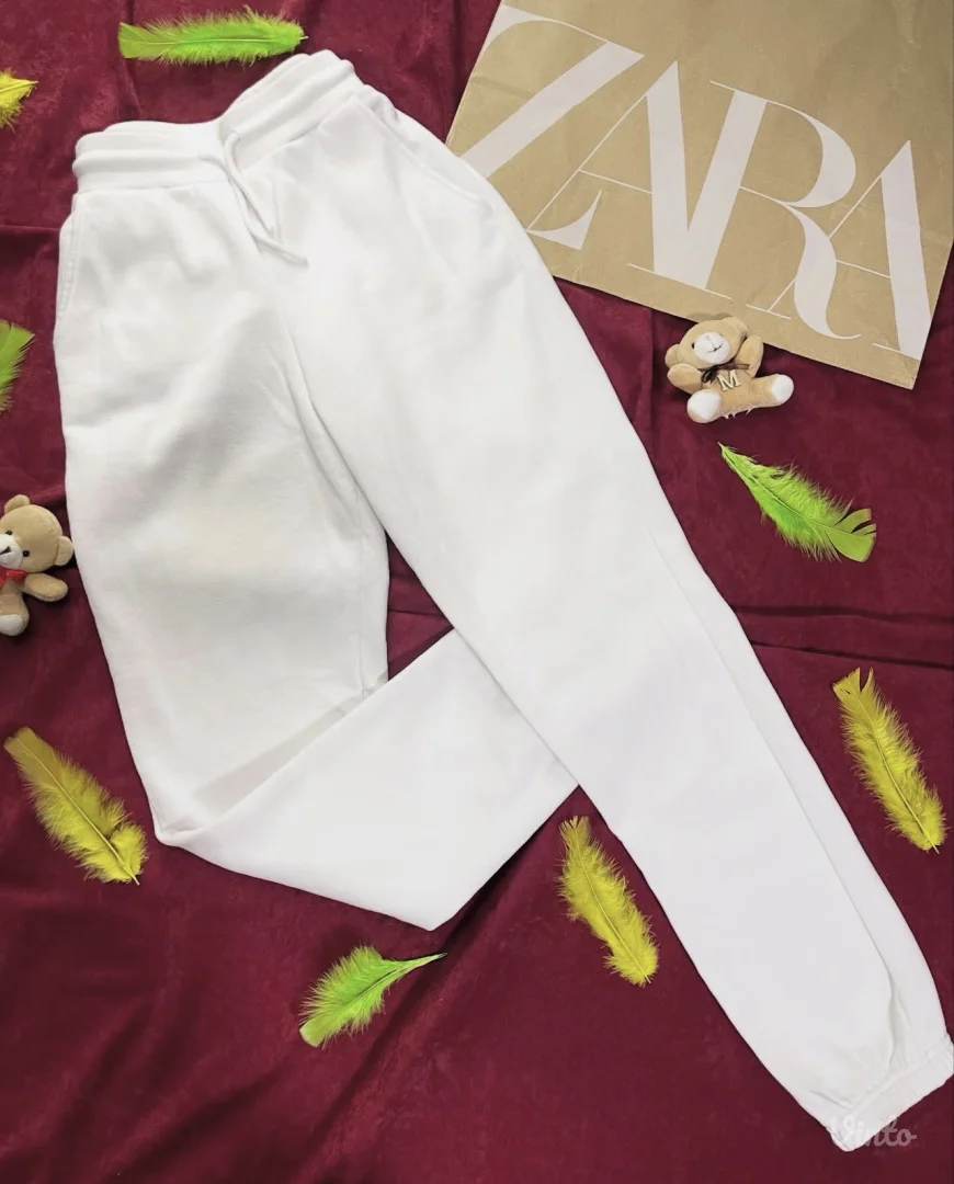 New yorker trenerka od XXS do M