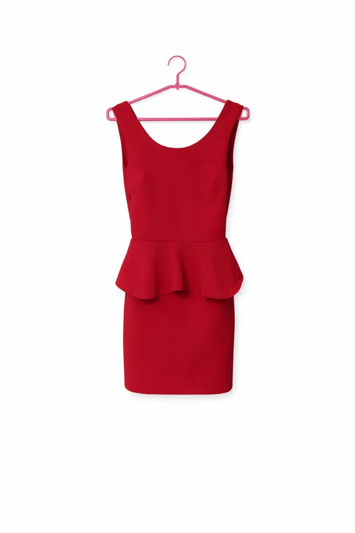 Kratka crvena haljina