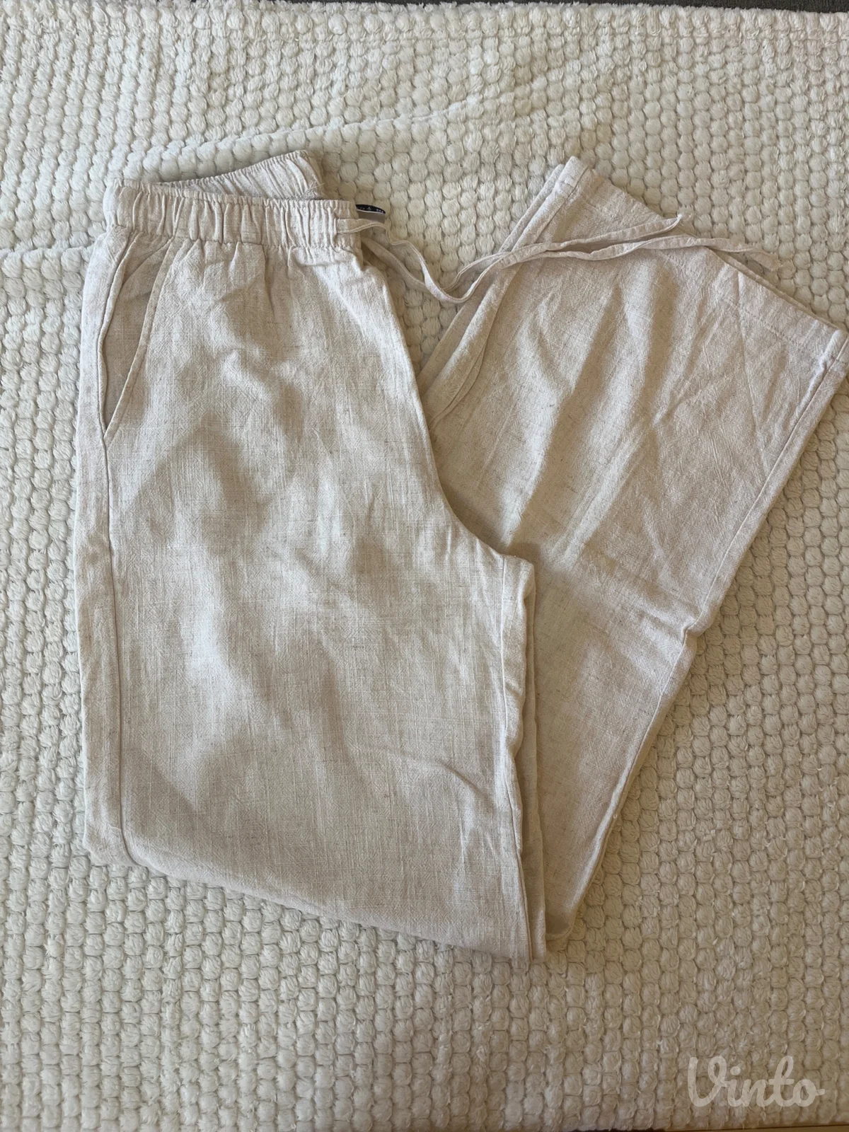 Bež lanene pantalone stradivarius
