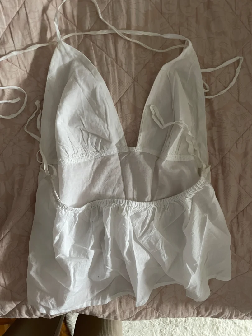 Stradivarius beli top