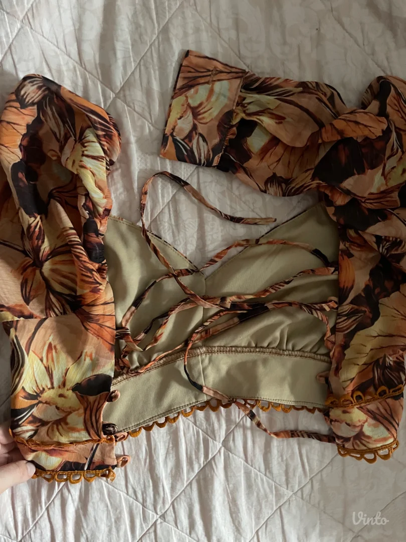 Komplet top i suknja/S