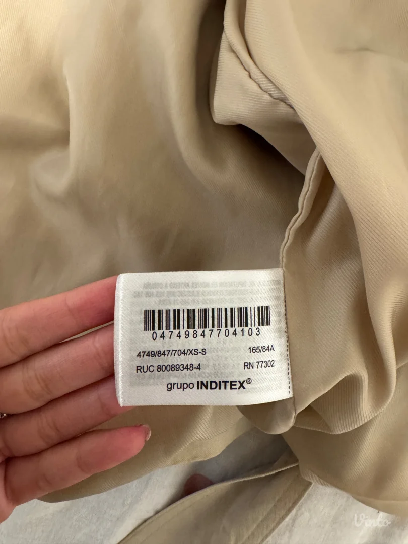 Zara viralni trench mantil