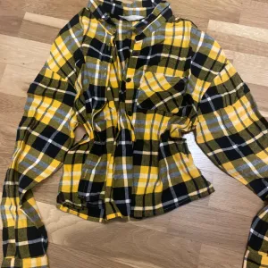 kosulja karirana h&m S