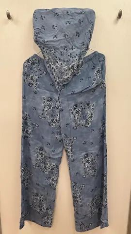 set pantalone i top za more