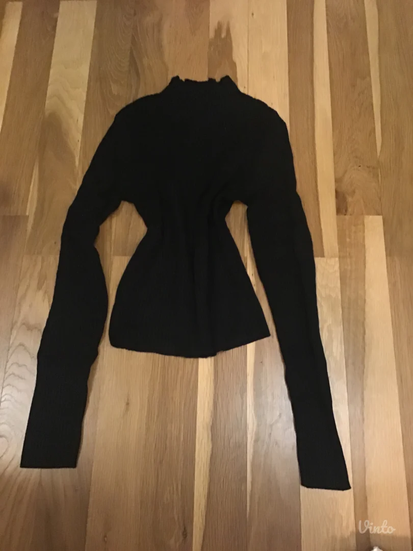 Crna i Bela uska rolka