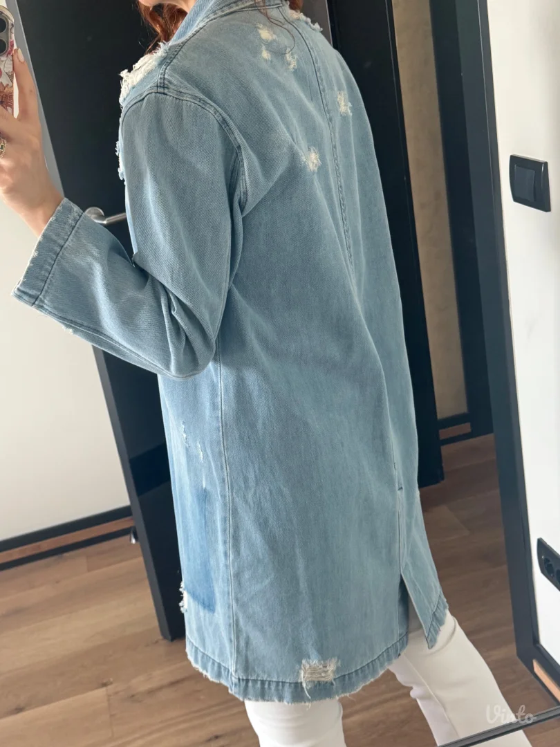 Zara teksas jakna S velicina