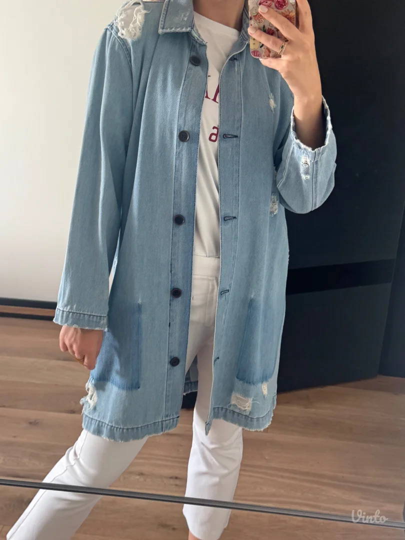 Zara teksas jakna S velicina