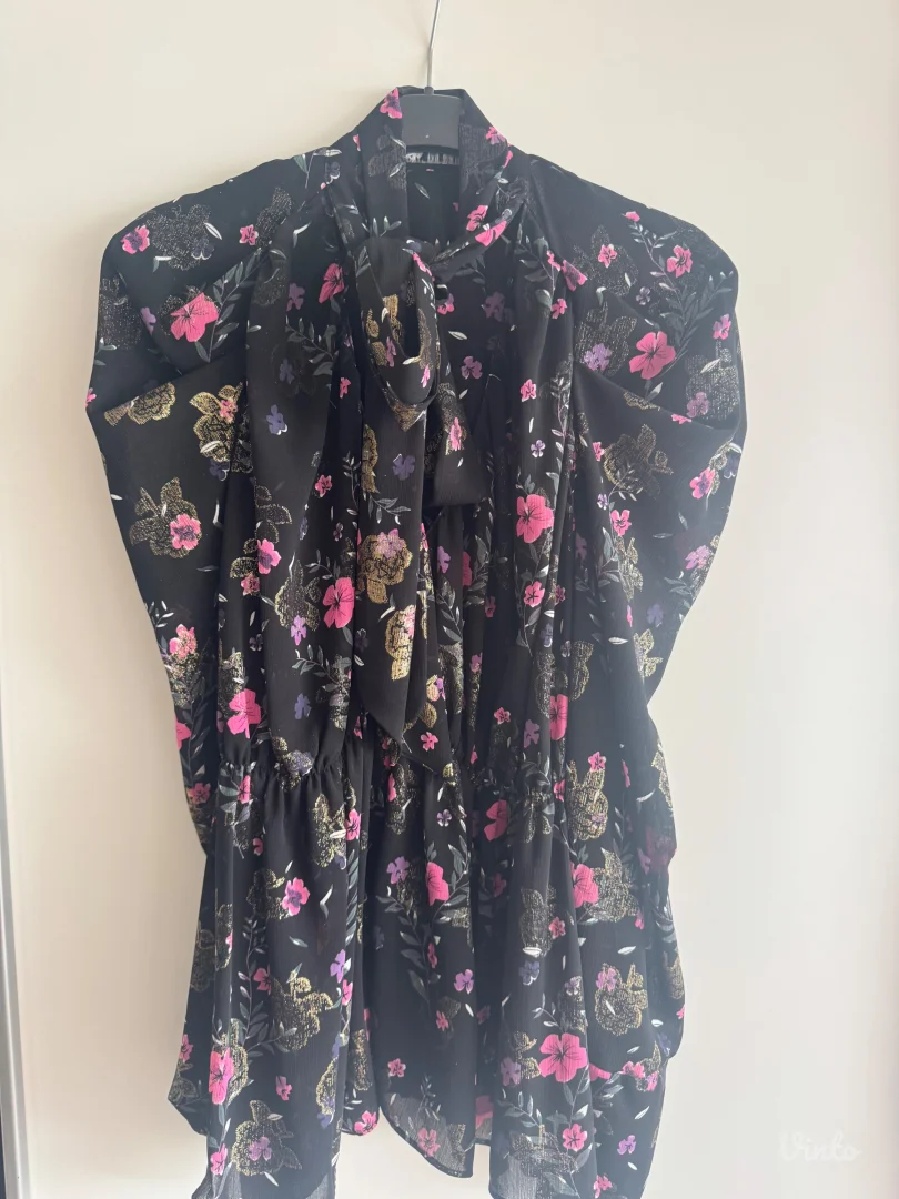 Zara bluza XS odgovara S