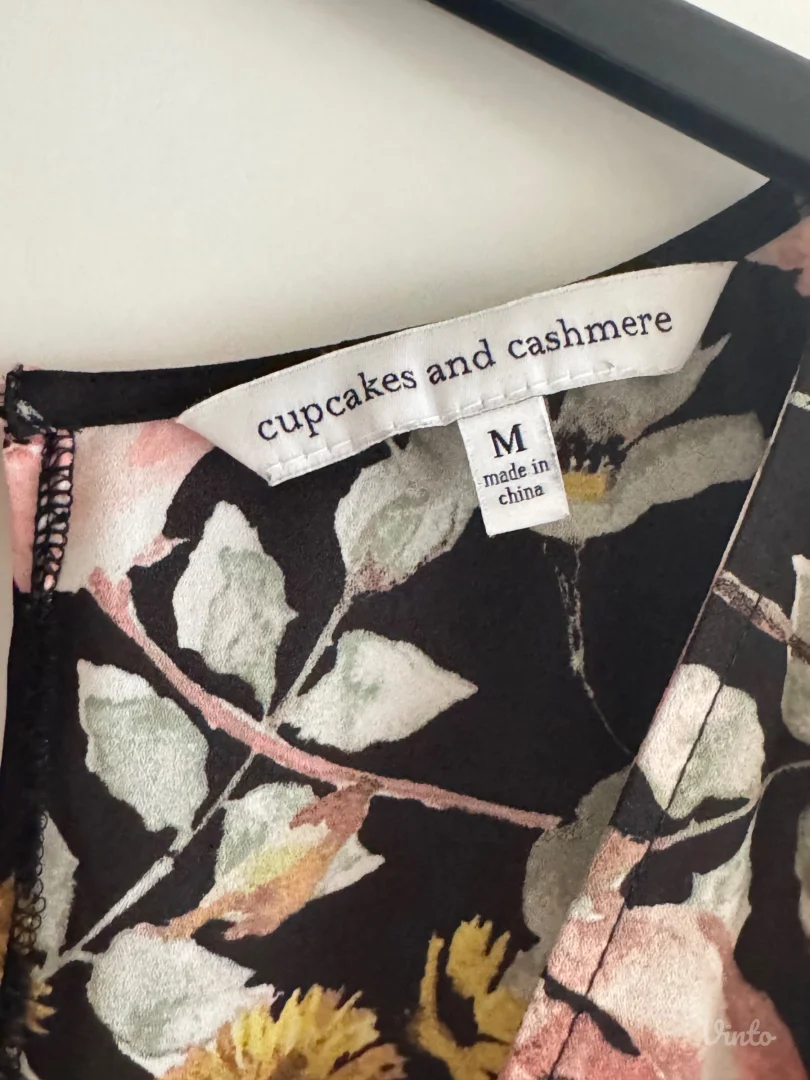 Novi cvetni kombinezon Cupcakes and Chasmere M velicina