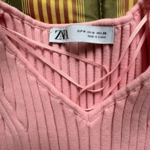 Zara top M velicina