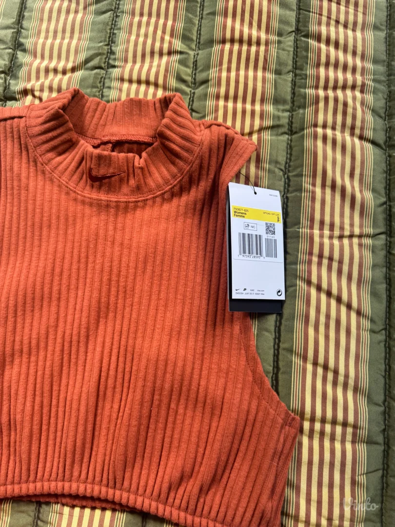 Novi Nike set top + sorts S/XS