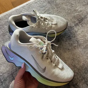 NIKE MOTIVA PATIKE original