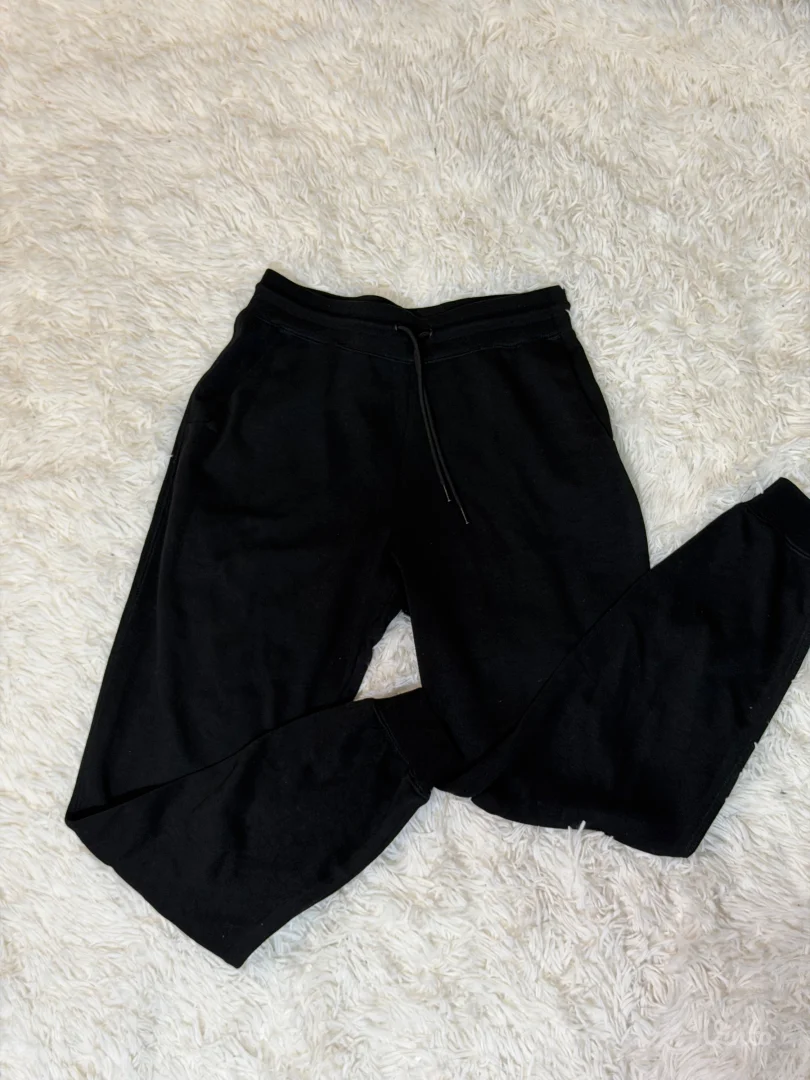 Donji deo trenerke zenski