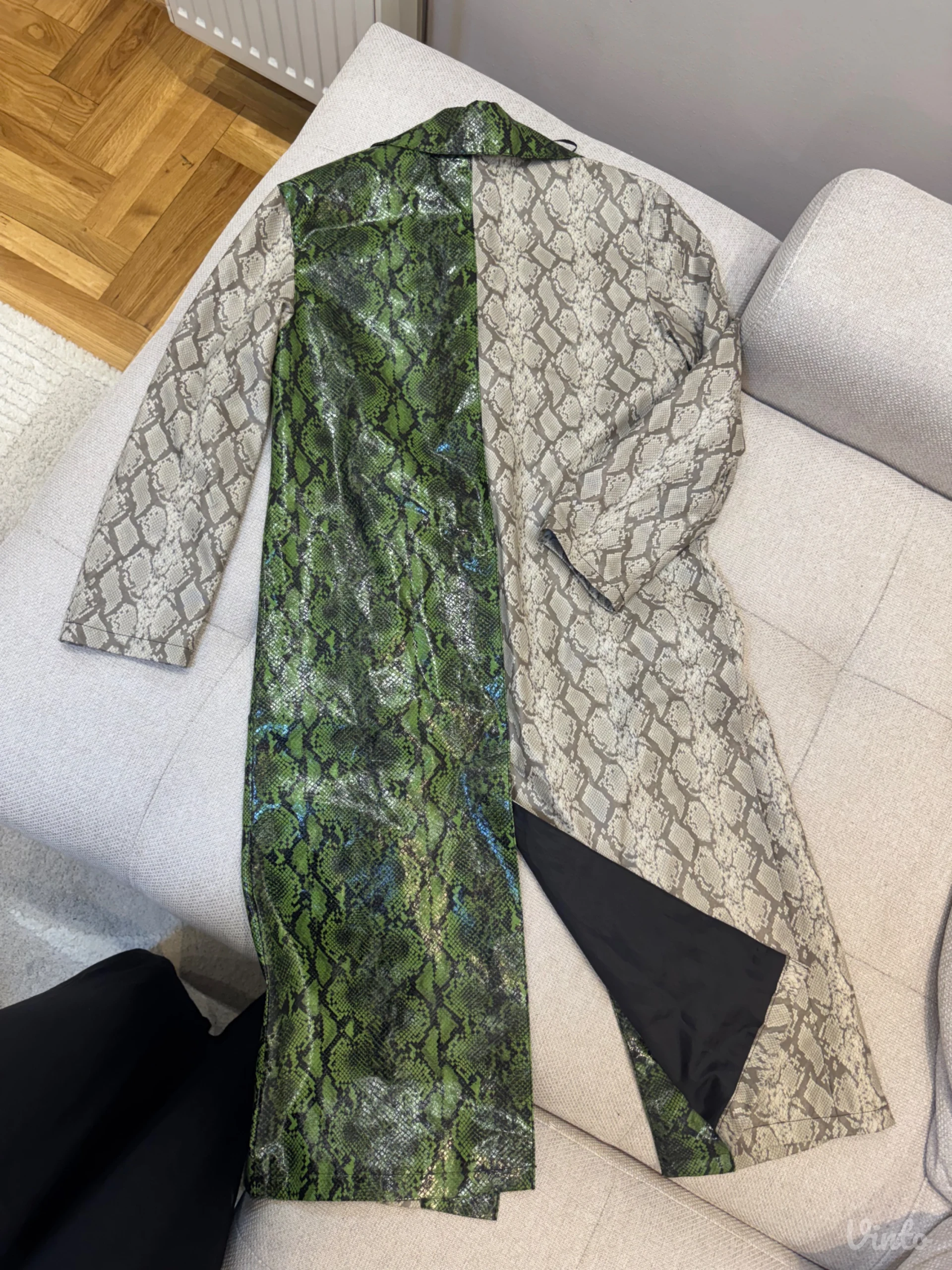 River Island Mantil