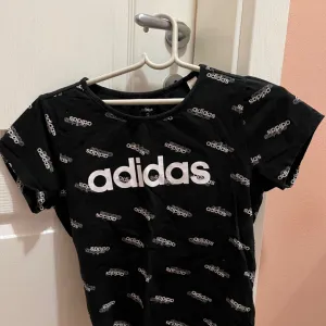 Adidas ženska majica