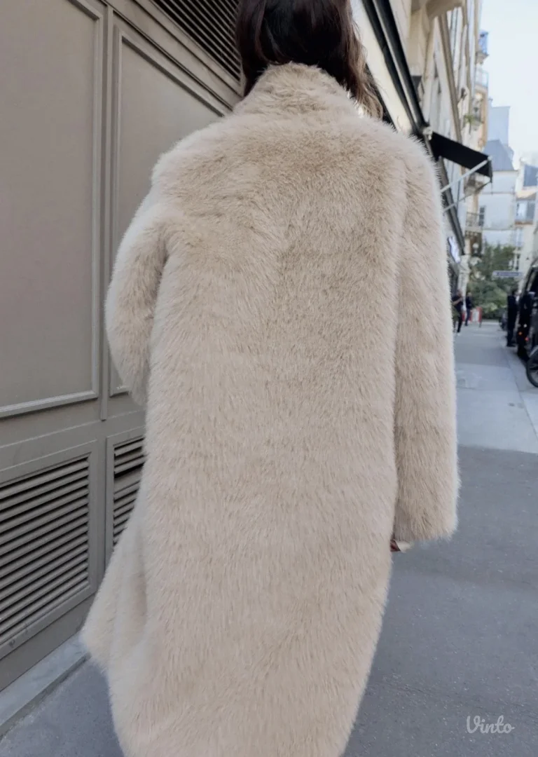 Zara bunda sa dva lica