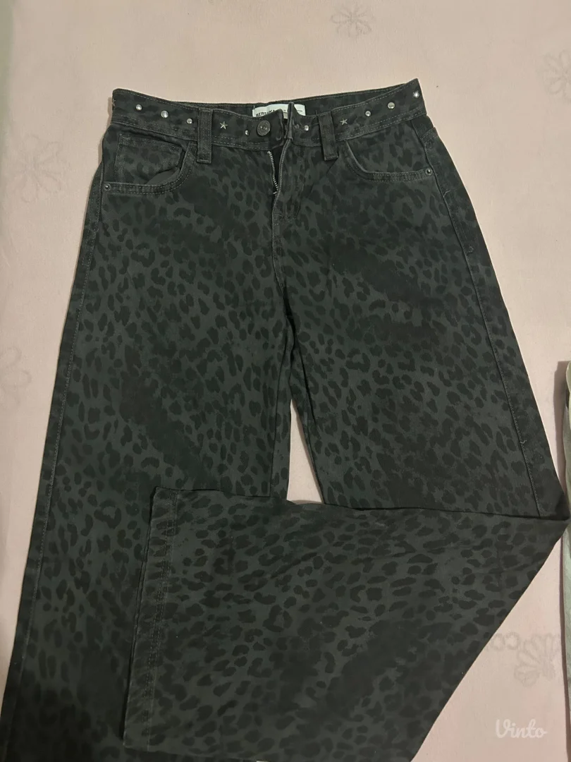 Bershka - leopard print farmerke