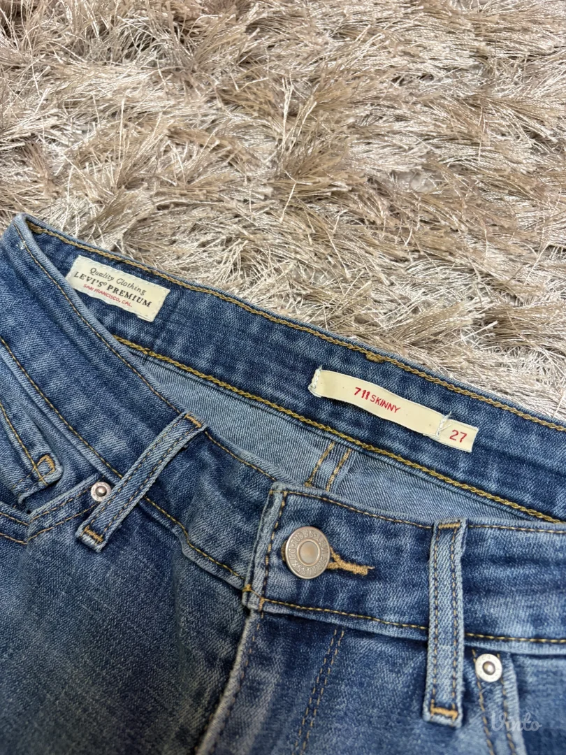 Levis 711 skiny