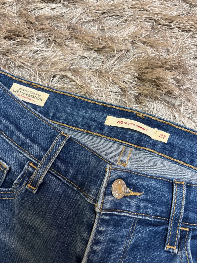 Levis premium 710 farmerke