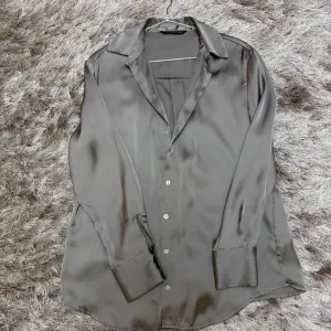 Stradivarius košulja