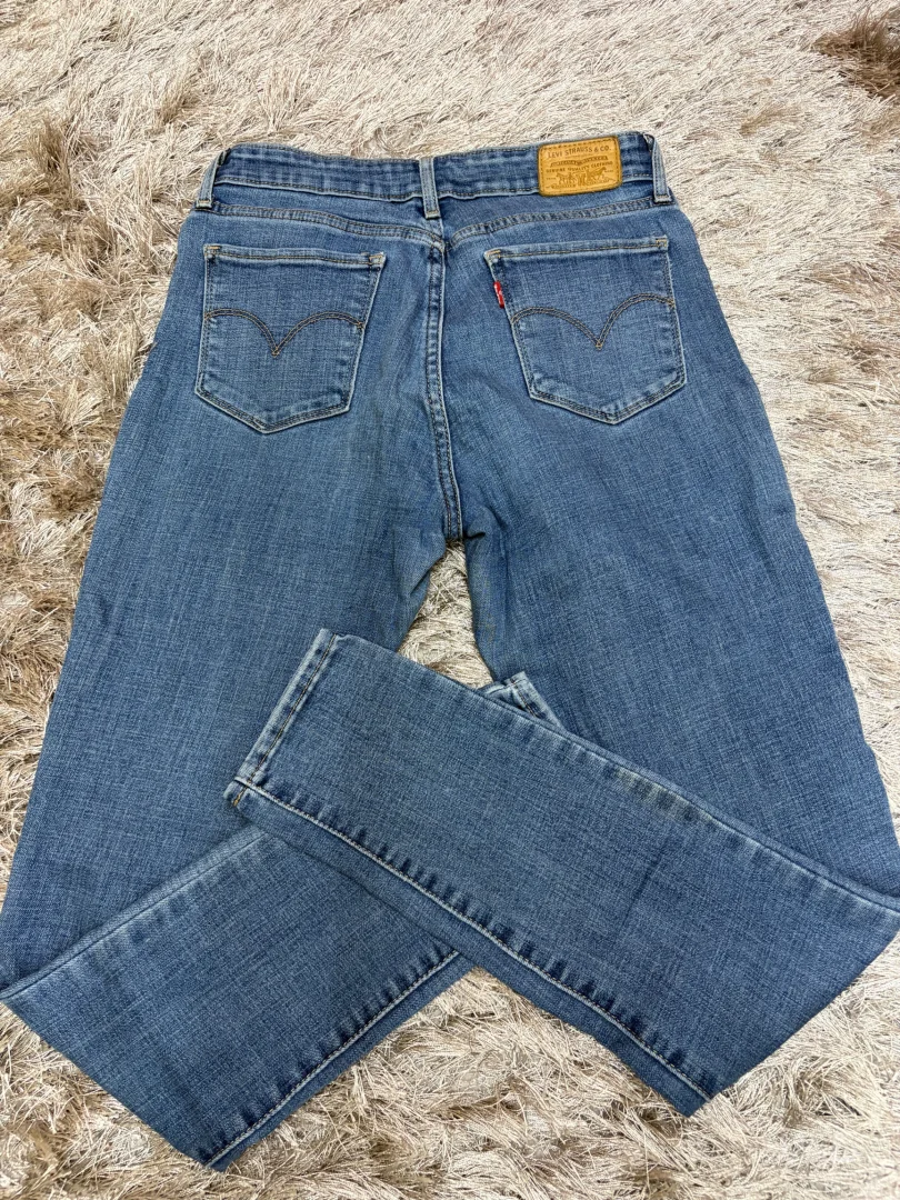 Levis 711 skiny