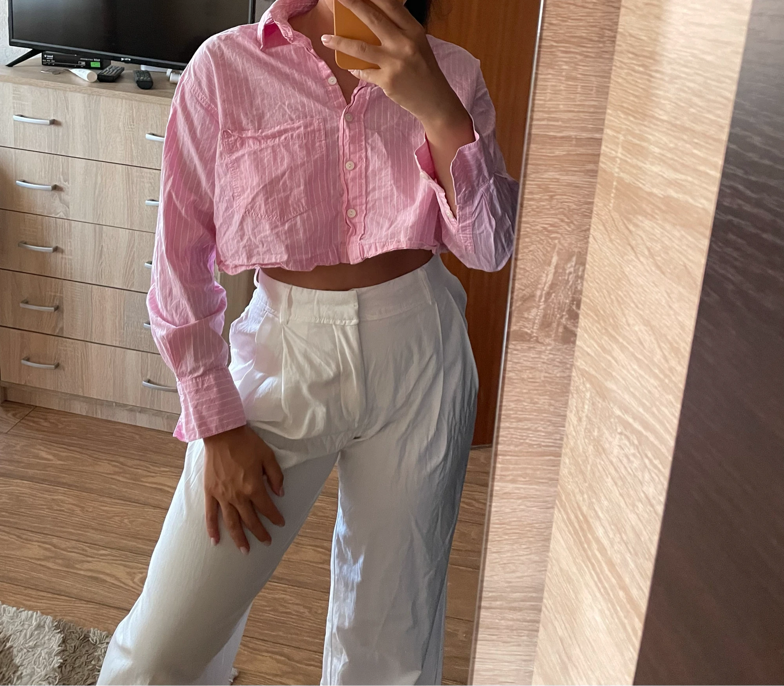 Zara pantalone i bershka kosulja