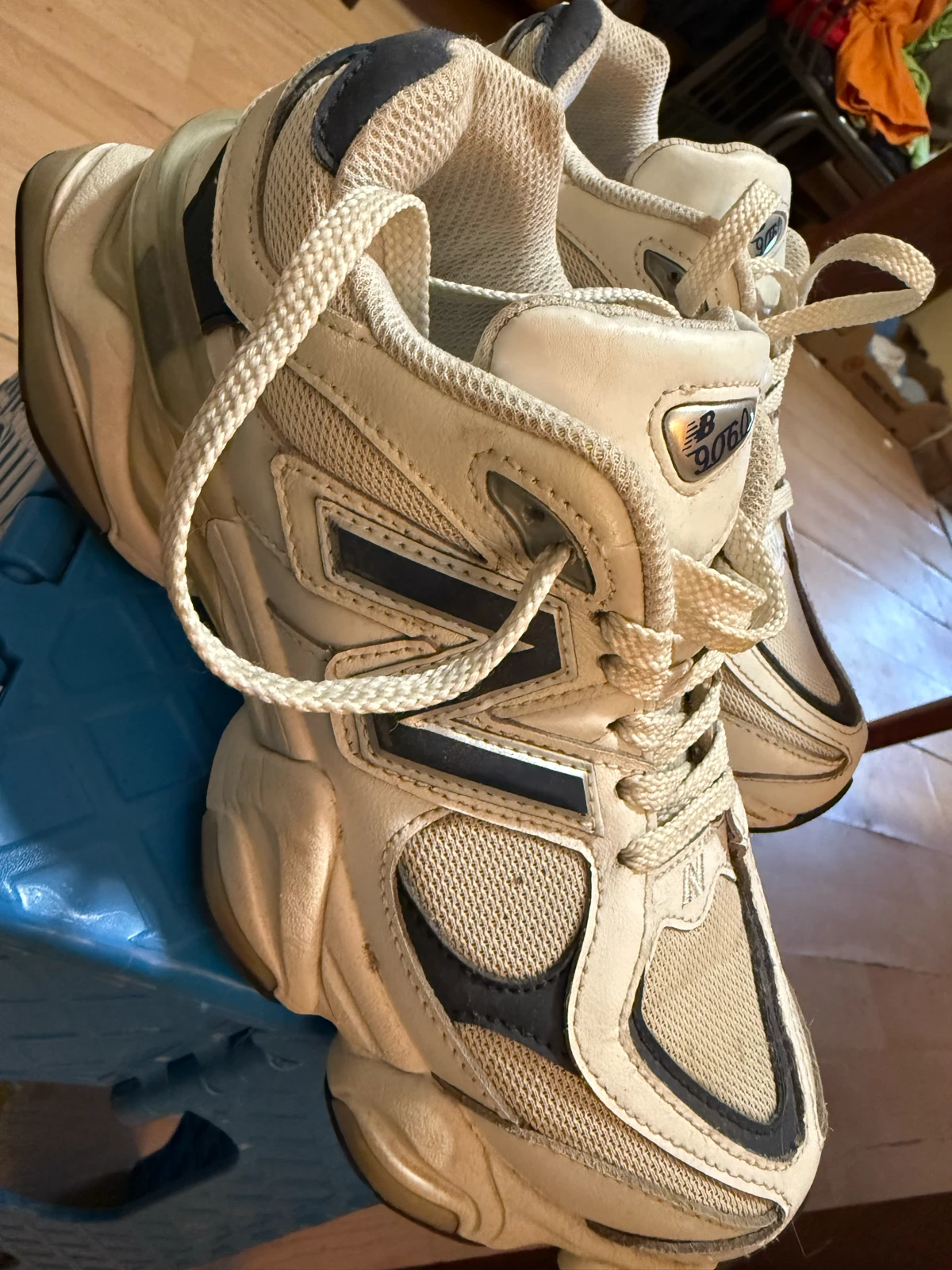 patike NB9060