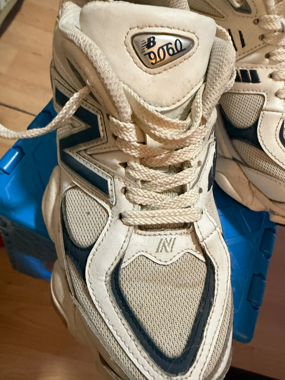 patike NB9060