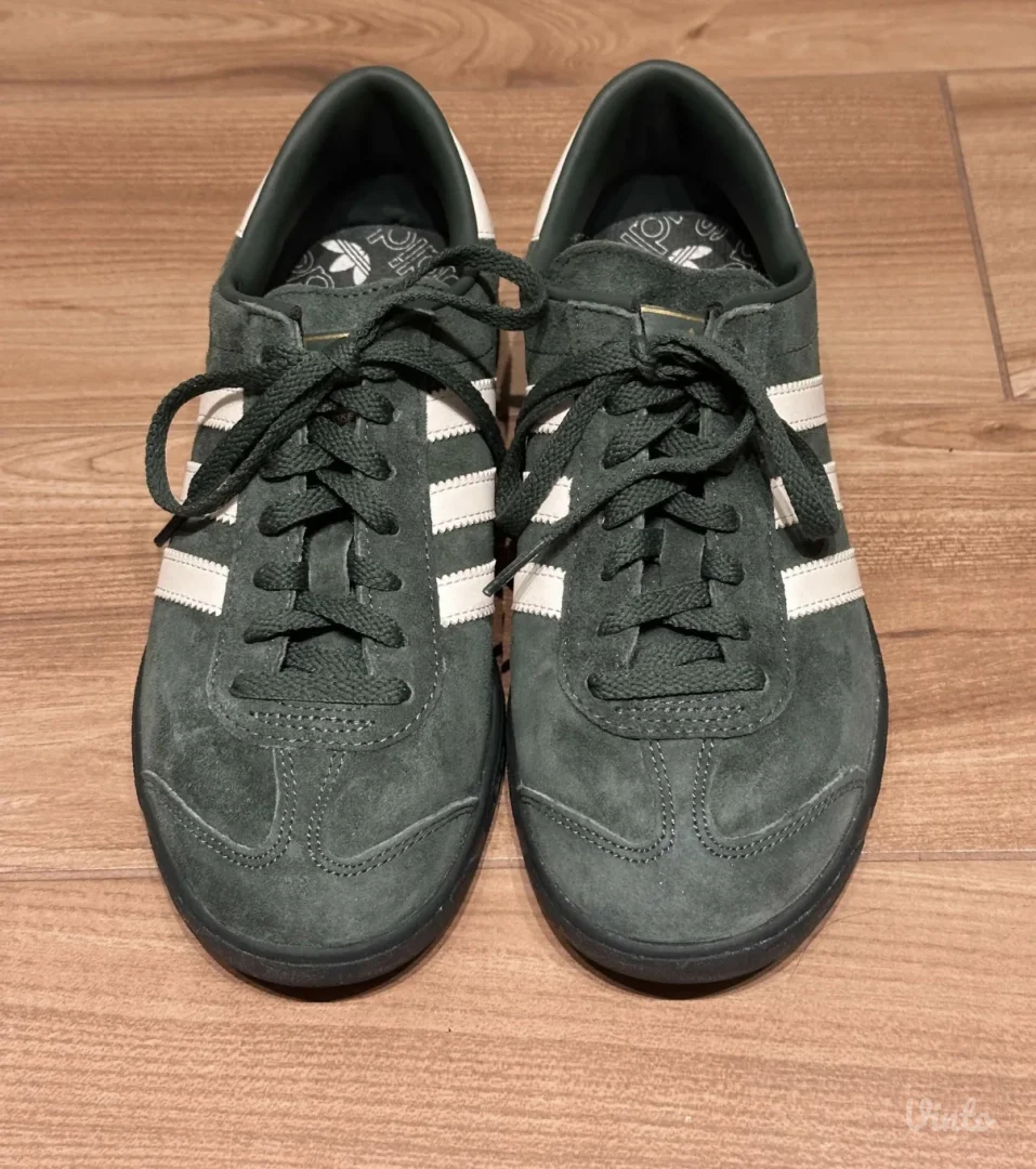 Adidas Samba (Hamburg model)