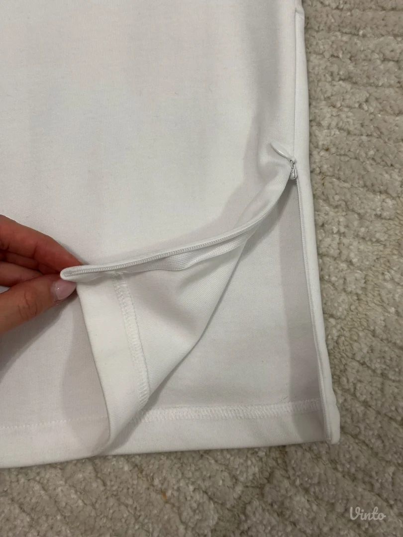 Zara - bela trenerka