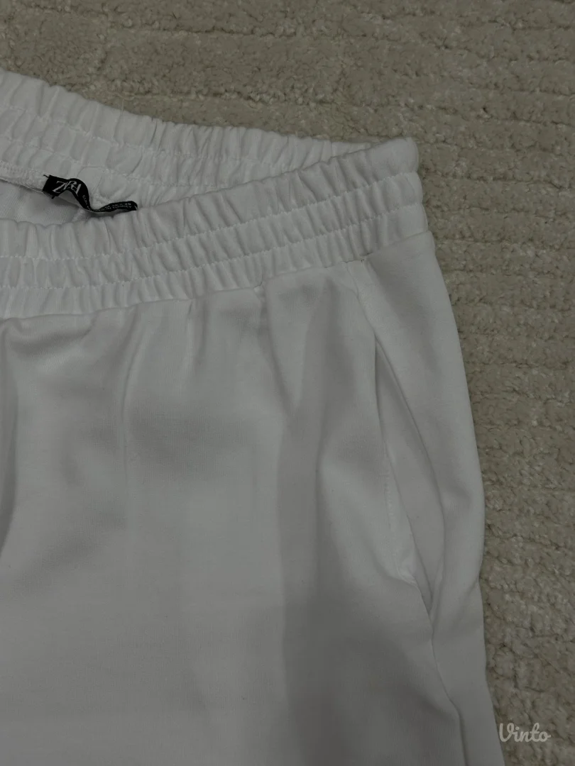 Zara - bela trenerka