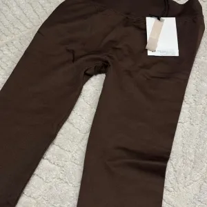 Helanke- scrunch pull and bear