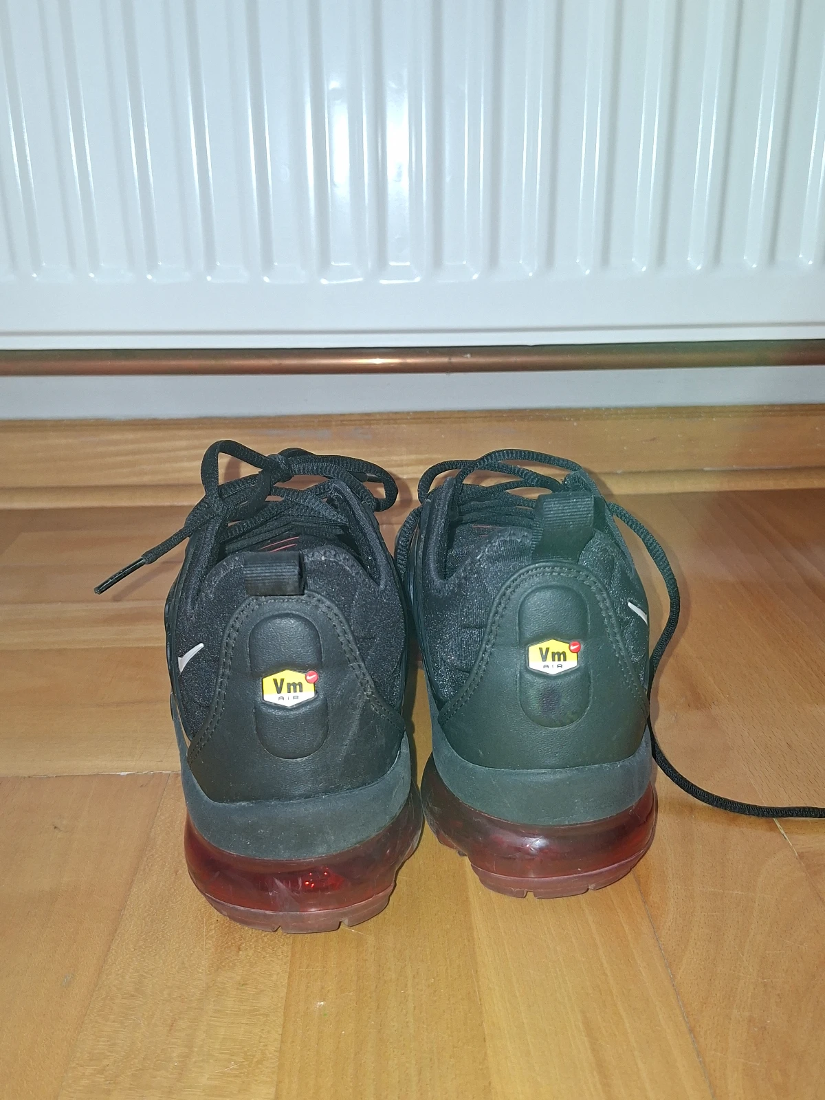 Nike Vapormax Plus Black/Magma