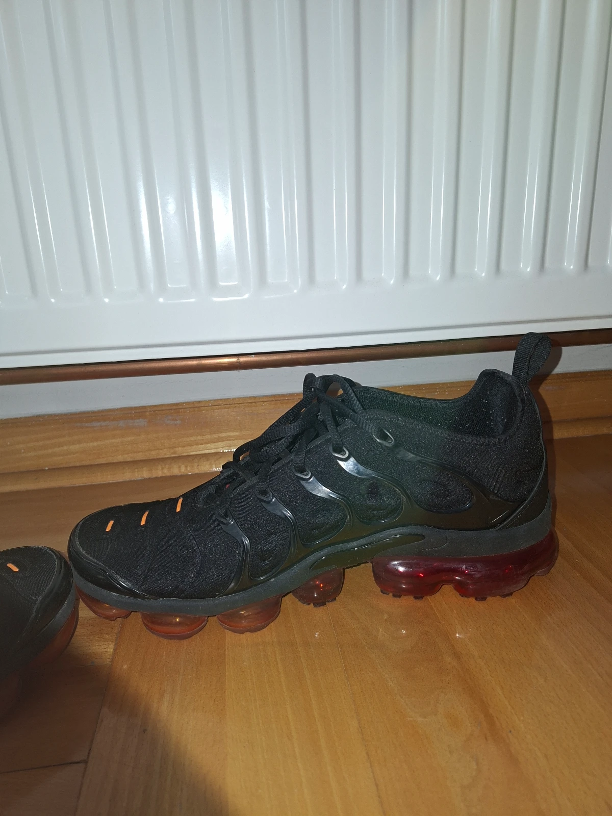 Nike Vapormax Plus Black/Magma